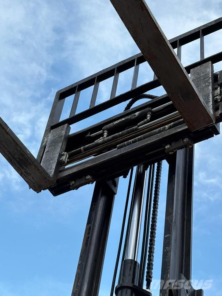 Manitou ME425 Carrelli elevatori elettrici