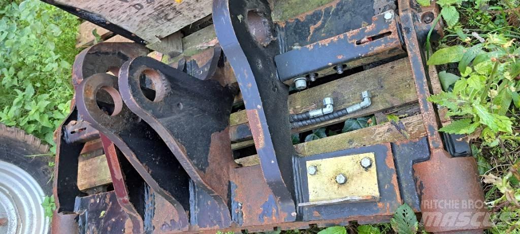 JCB TM320 PIN CONE Altri macchinari per caricamento e scavo