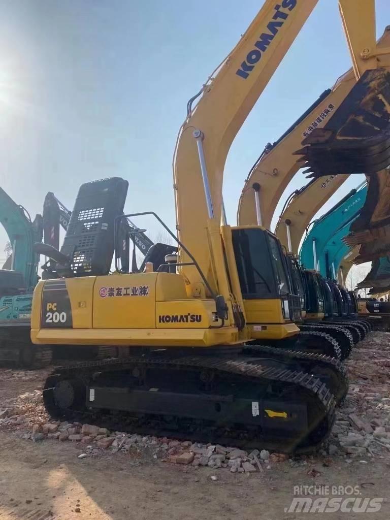 Komatsu pc200 Escavatori cingolati