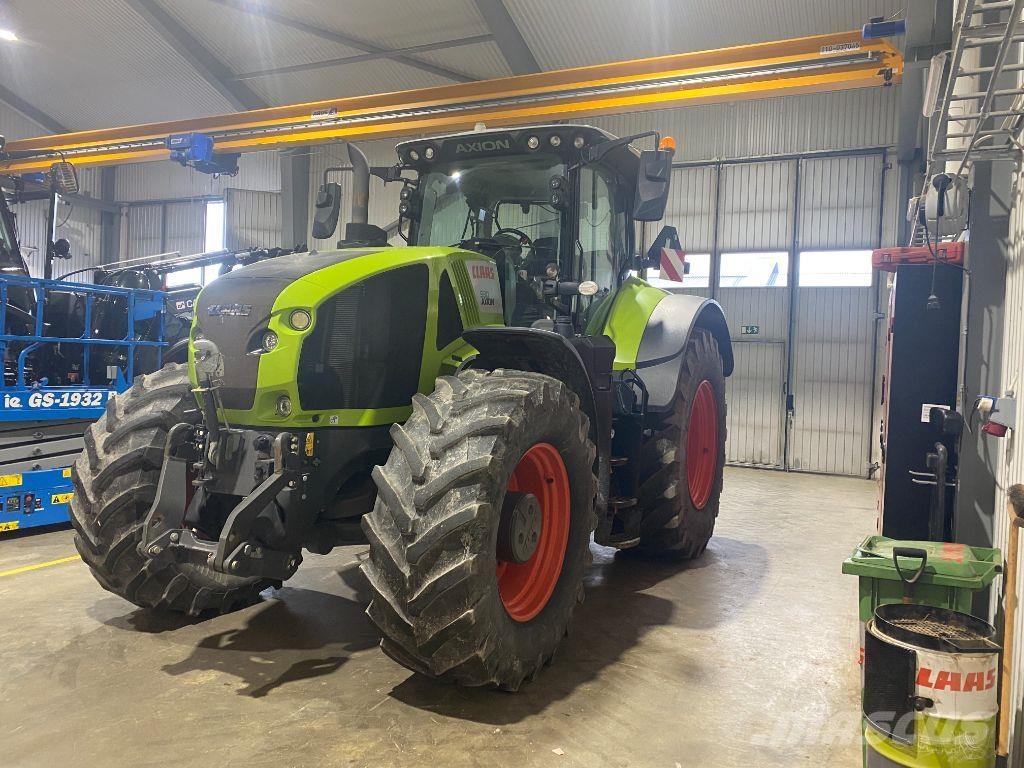 CLAAS Axion 930 Trattori