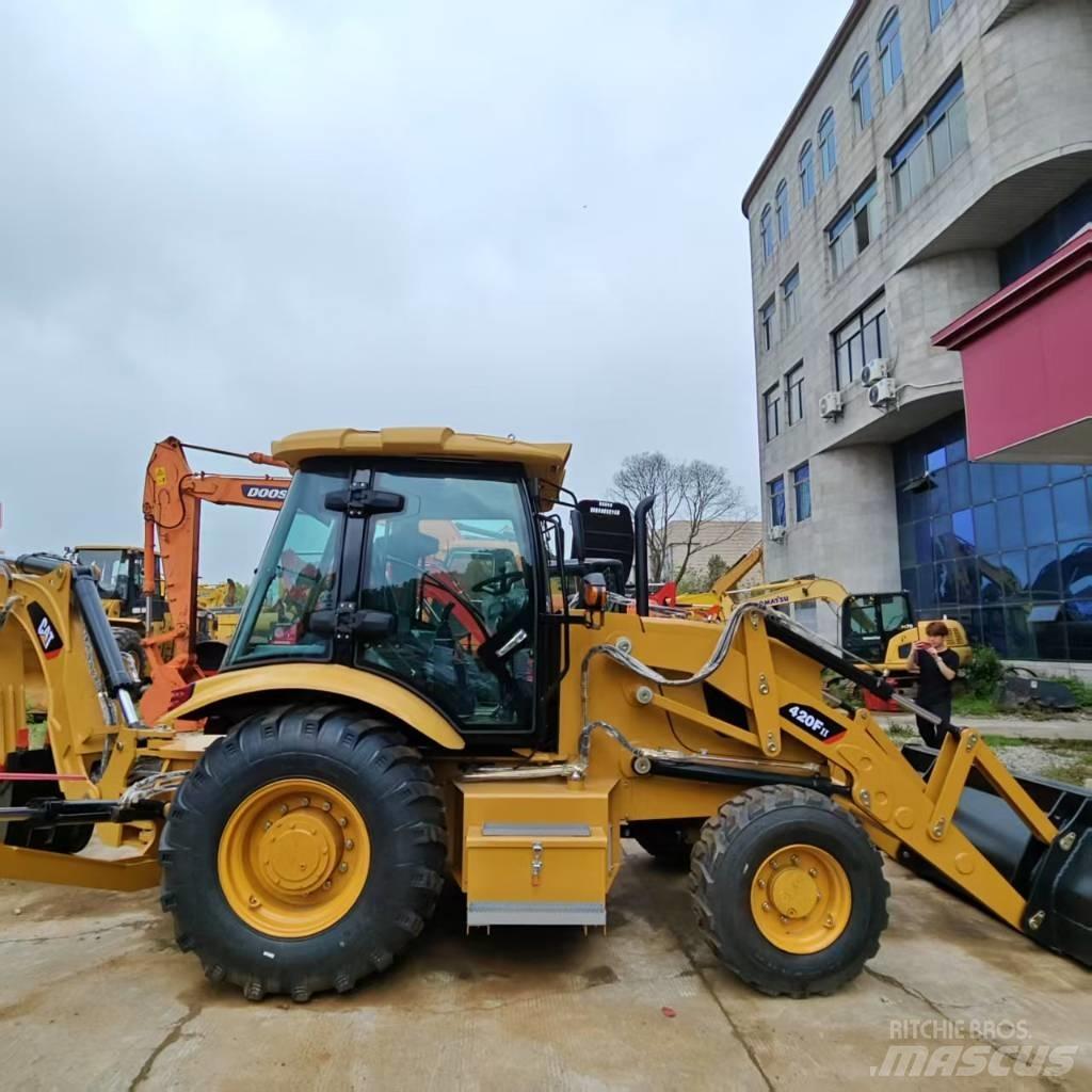 CAT 420 Terne