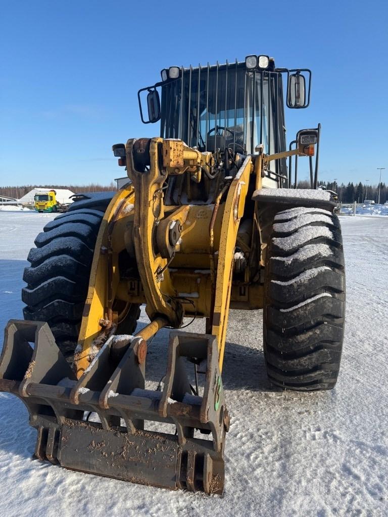 CAT 950G Pale gommate