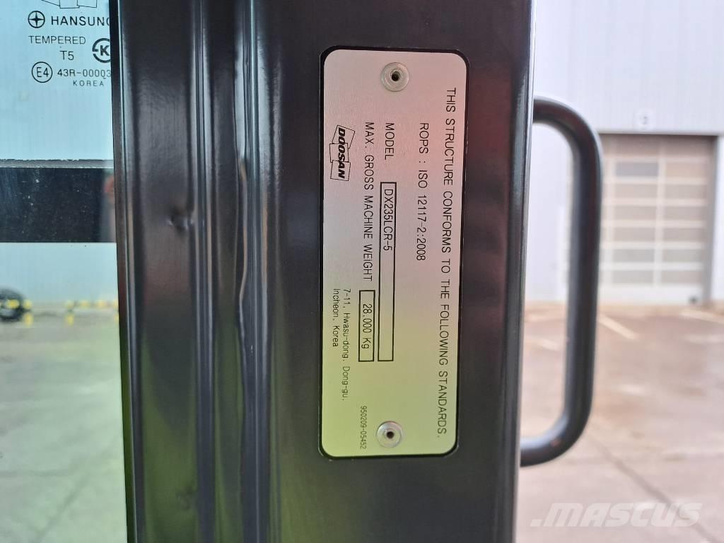 Doosan DX 235 LCR-5 Escavatori cingolati