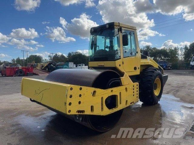 Bomag BW 216 DH-4i Rulli monotamburo