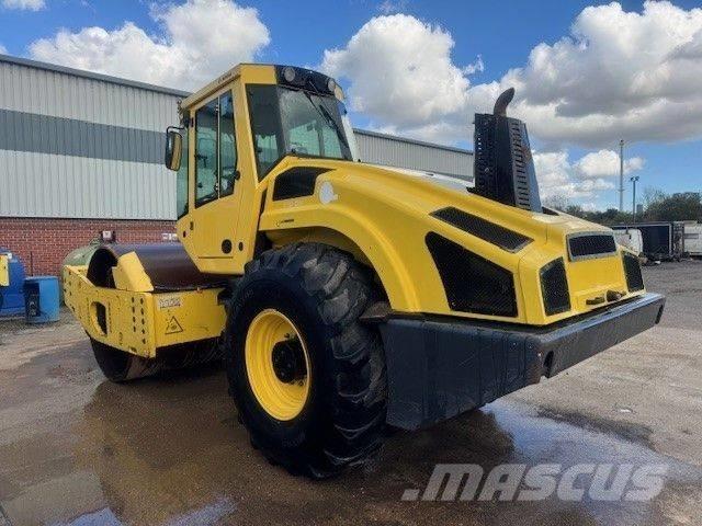 Bomag BW 216 DH-4i Rulli monotamburo