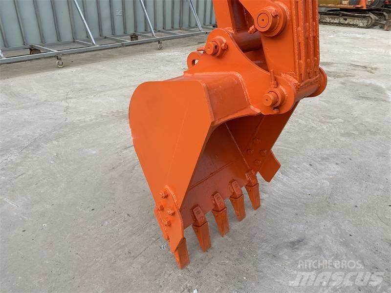 Doosan DH80G Escavatori cingolati