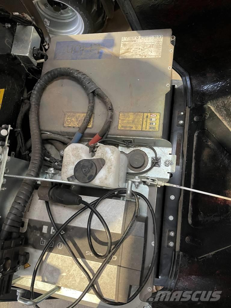 Kubota RT220-2e Pale gommate