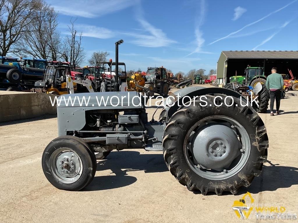 Ferguson TRACTOR Trattori