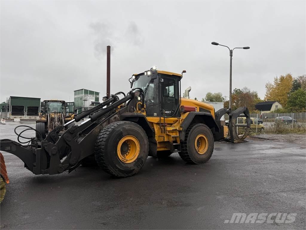 JCB 457HT Pale gommate
