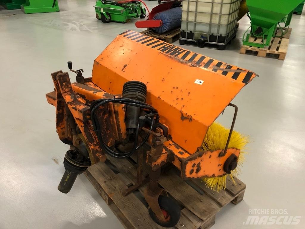 HWH Kost 125 Attrezzature per trattori compatti