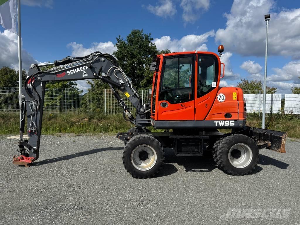 Yanmar / Schaeff TW95 Escavatori gommati