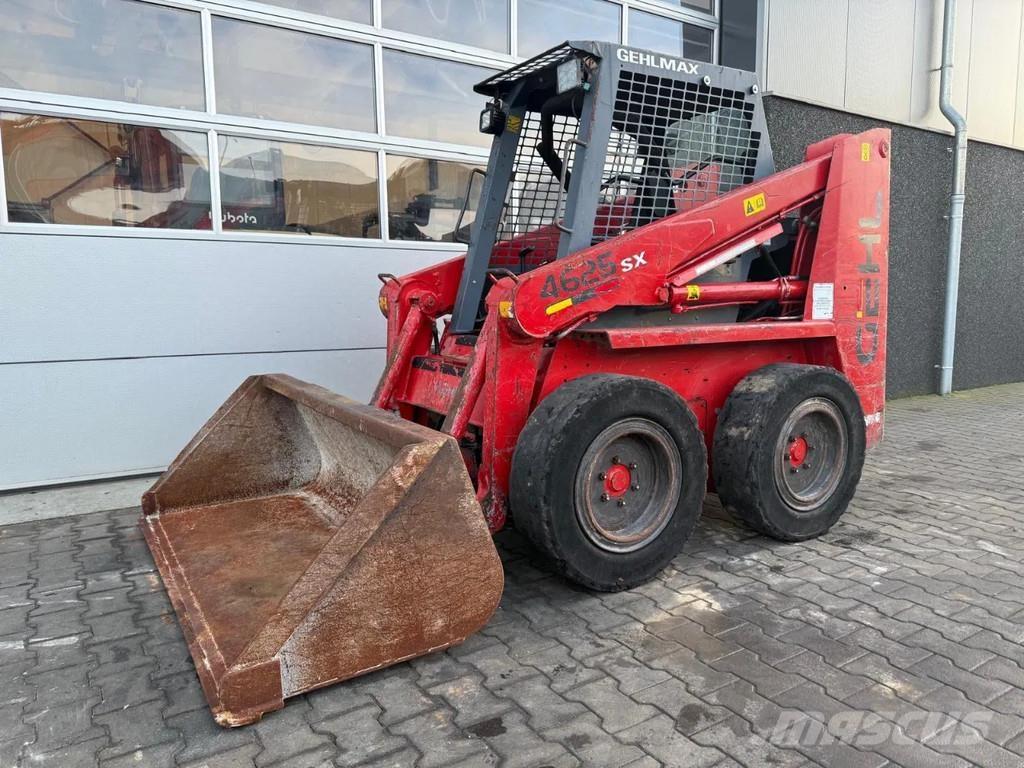 Gehl SL4625 Mini Pale Gommate