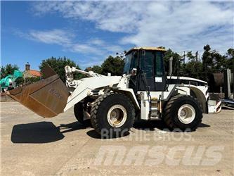 CAT 962 G Pale gommate