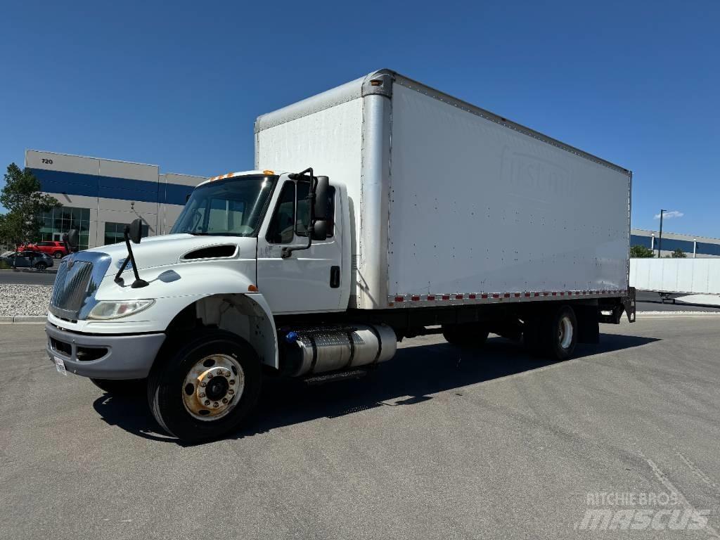 International 4300 Camion cassonati