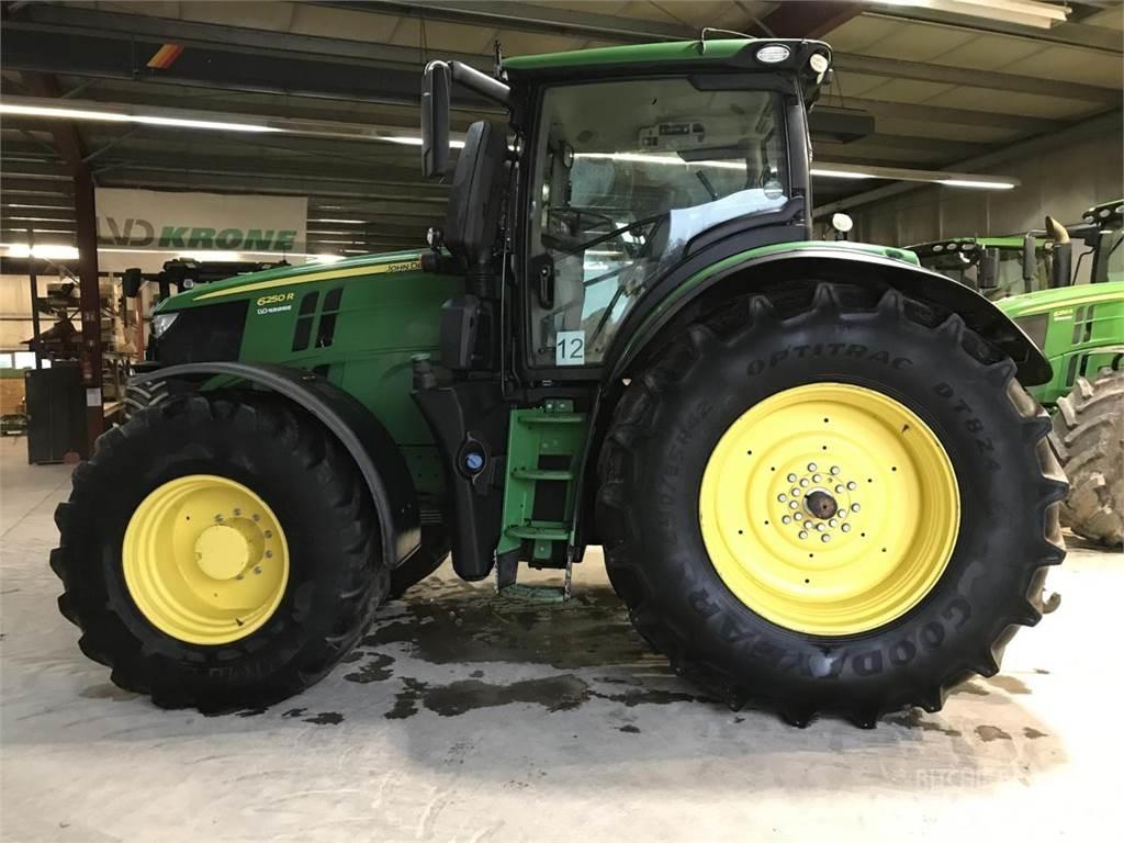 John Deere 6250R Trattori