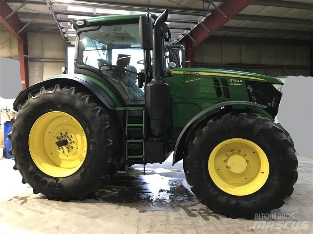 John Deere 6250R Trattori