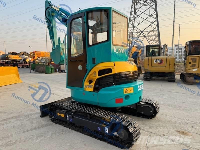 Kubota U 25 Miniescavatori