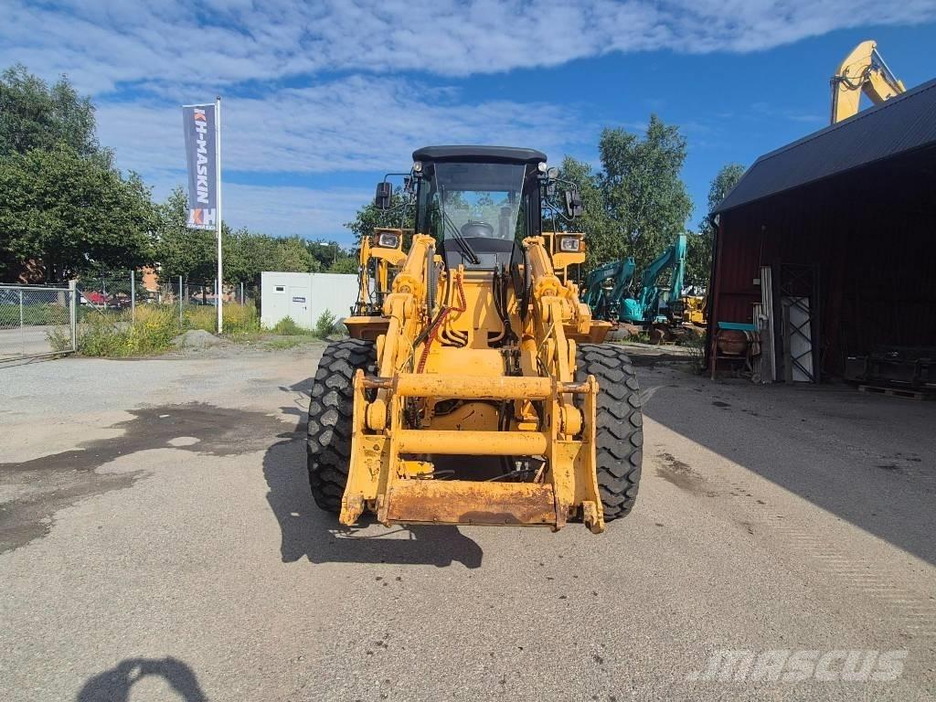 LiuGong 842 Pale gommate