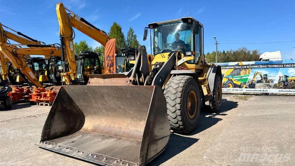 Volvo L 90 F Pale gommate