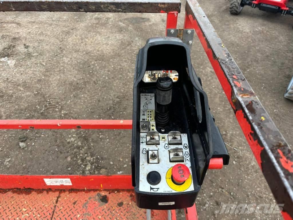 SkyJack SJ 6832 RT Piattaforme a pantografo