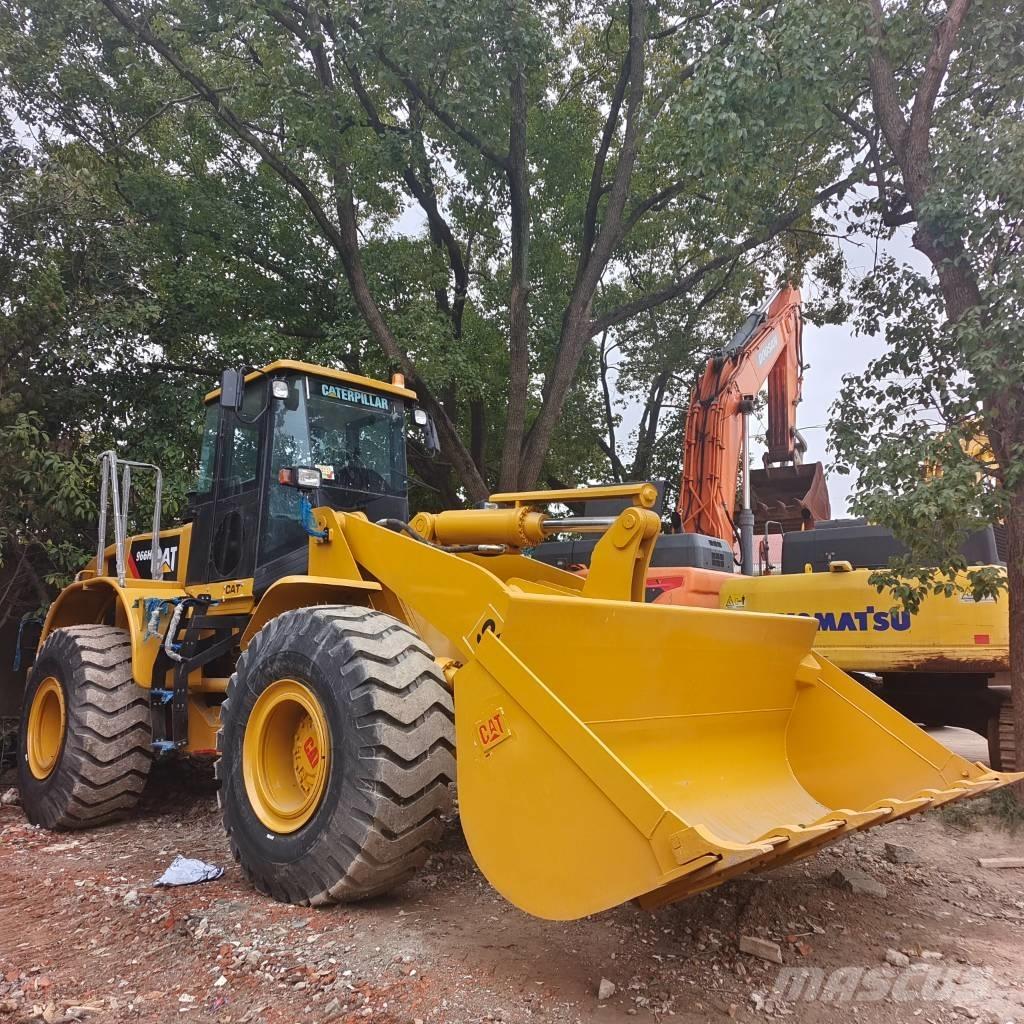 CAT 966 H Pale gommate