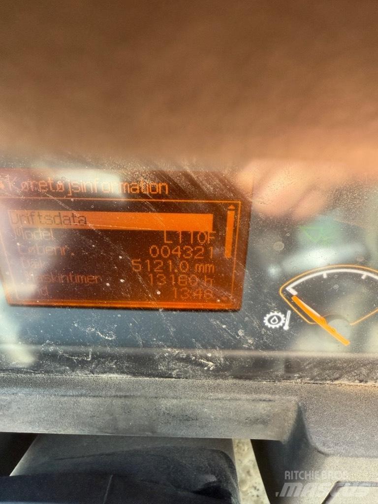 Volvo L 110 F Pale gommate