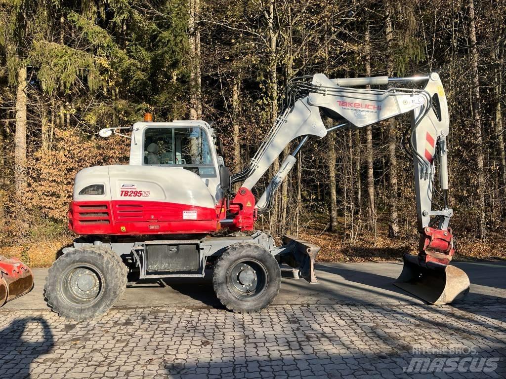 Takeuchi TB295W Escavatori gommati