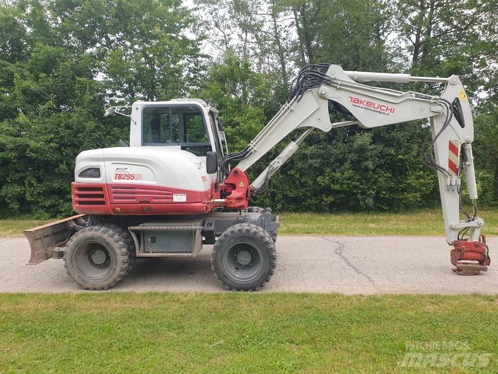 Takeuchi TB295W Escavatori gommati