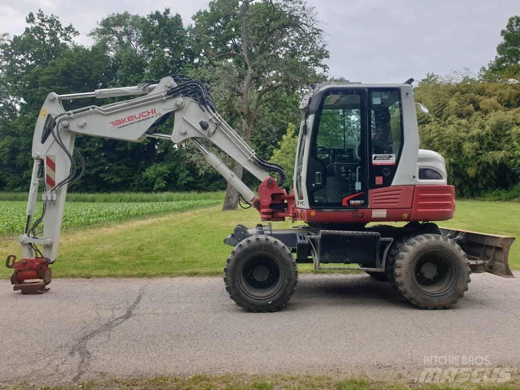 Takeuchi TB295W Escavatori gommati