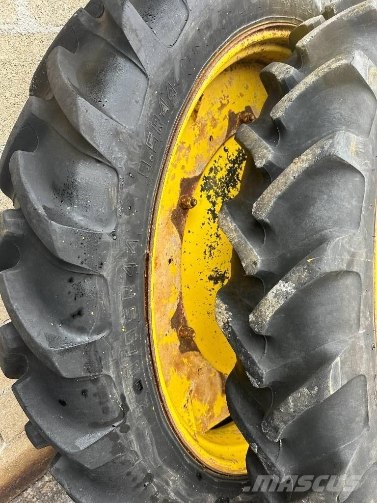 Alliance 230/95R44 Pneumatici, ruote e cerchioni