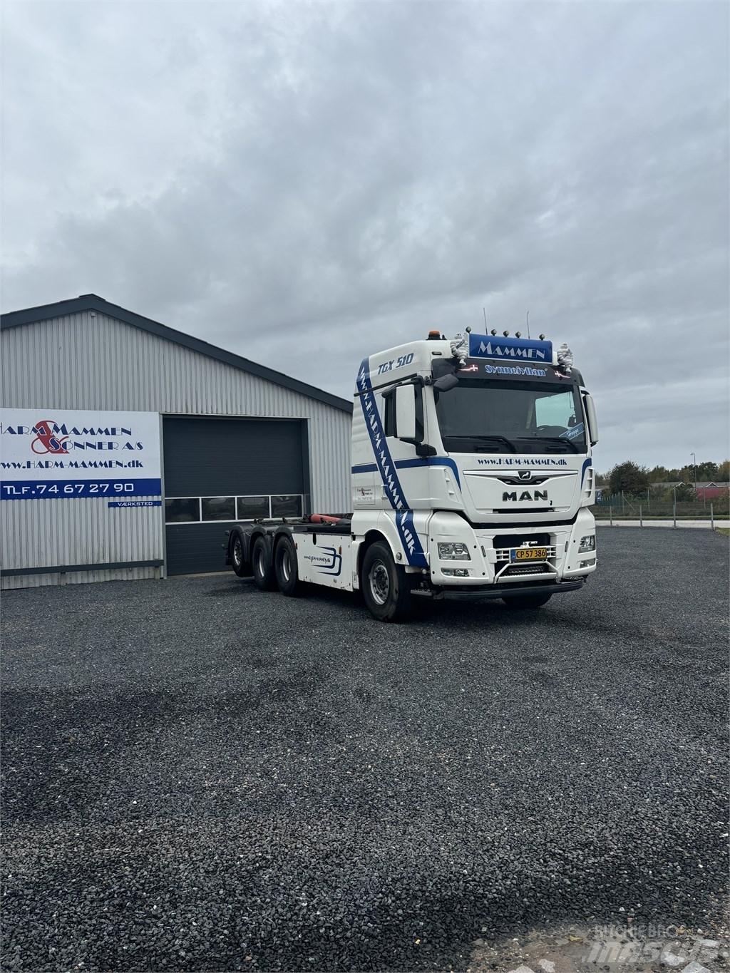 MAN TGX 35.510 Camion con gancio di sollevamento