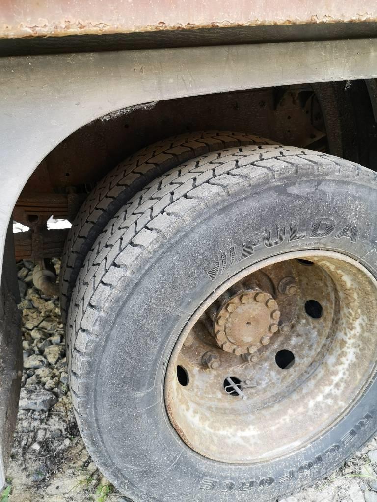 Iveco ML 80 E Camion con sponde ribaltabili