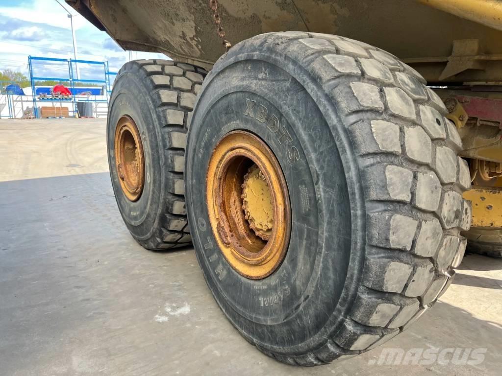 CAT 740 Dumpers articolati