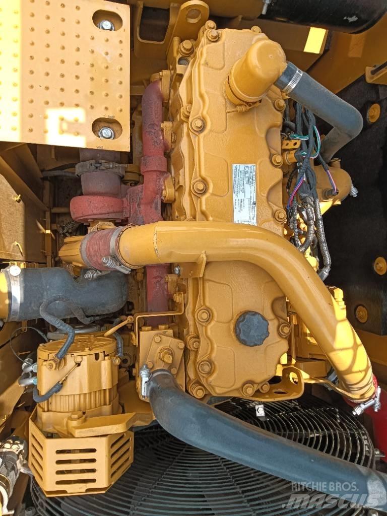 CAT 324D2 Escavatori medi 7t - 12t