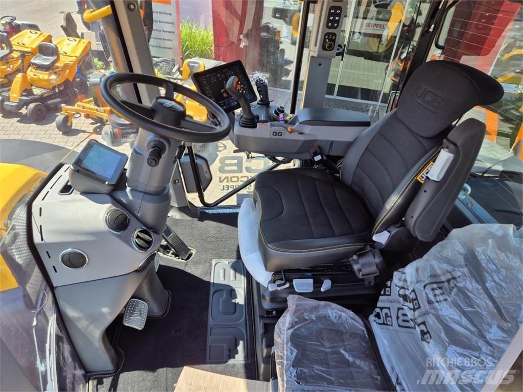 JCB FASTRAC 4220 Trattori