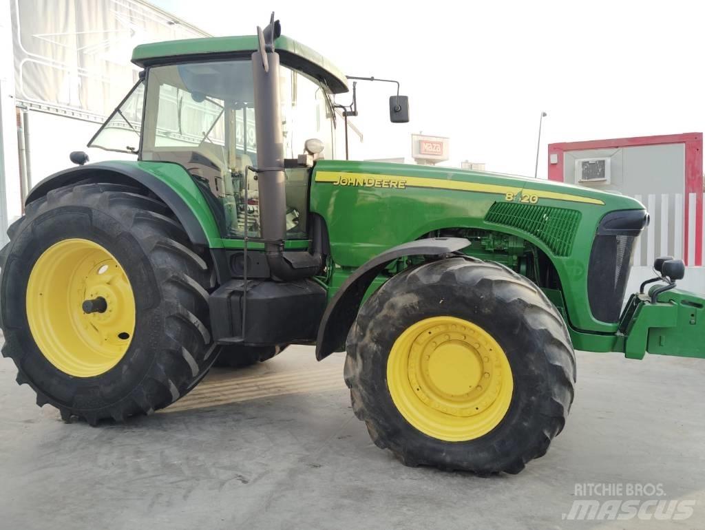 John Deere 8320 Trattori