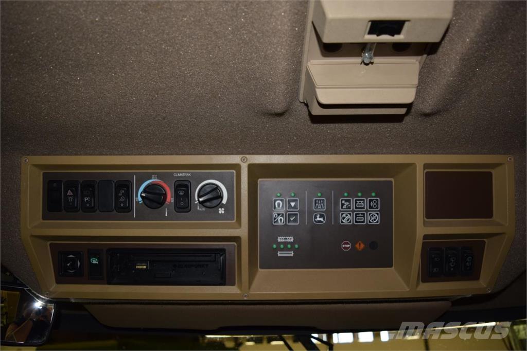 John Deere 7400 Trince semoventi