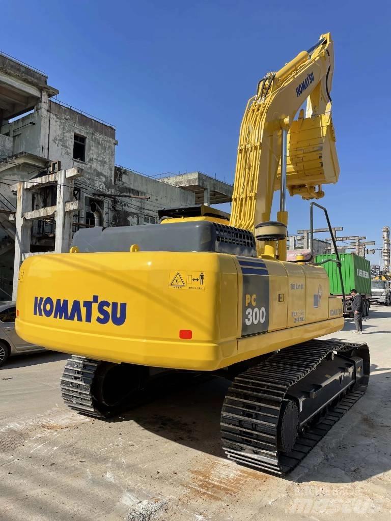 Komatsu PC300-7 Escavatori cingolati