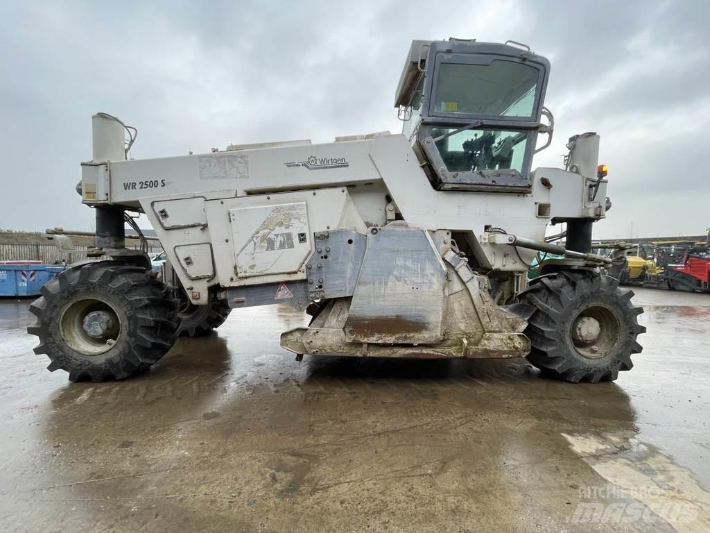Wirtgen WR 2500S Riciclatori d'asfalto