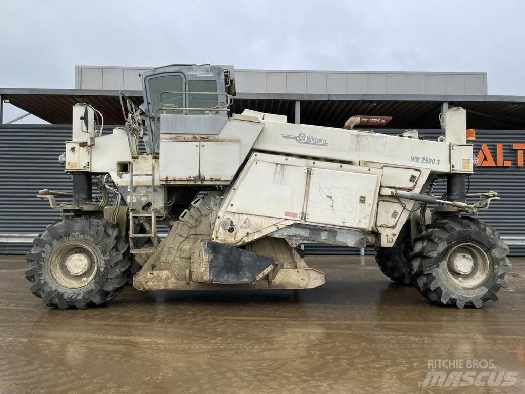 Wirtgen WR 2500S Riciclatori d'asfalto