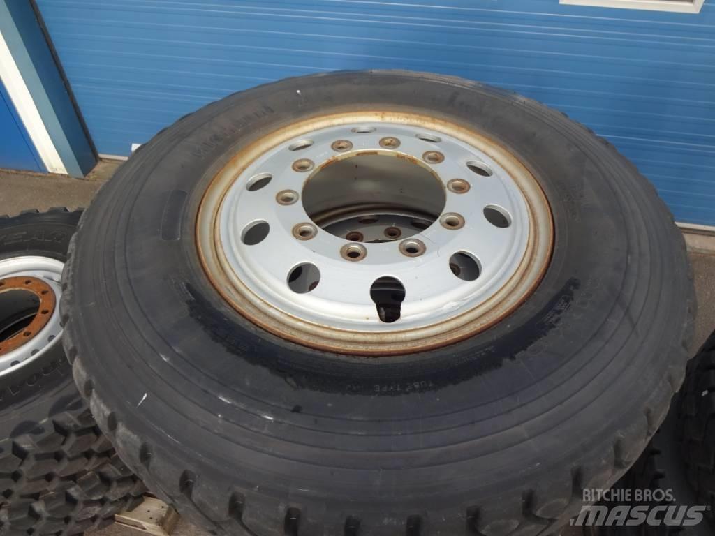 Michelin 1200x24 XDL Pneumatici, ruote e cerchioni