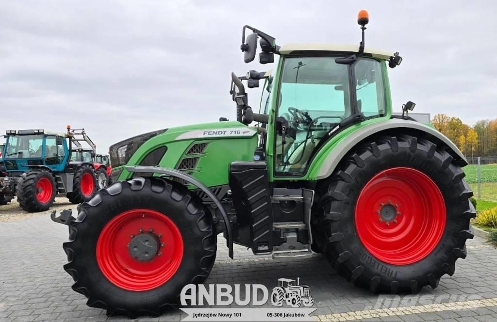 Fendt 716 Vario S4 Trattori