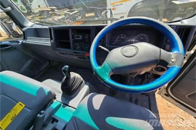 Isuzu NQR Camion altro