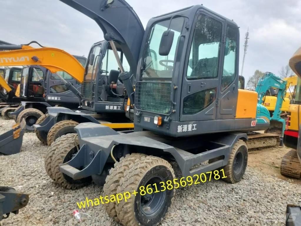 Xinyuan XYB75W-9 Escavatori gommati
