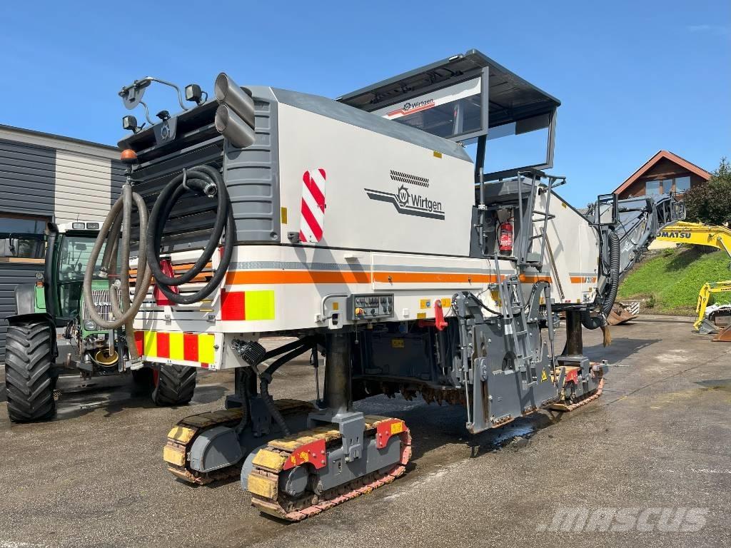 Wirtgen W 210i Fresa a freddo per asfalto