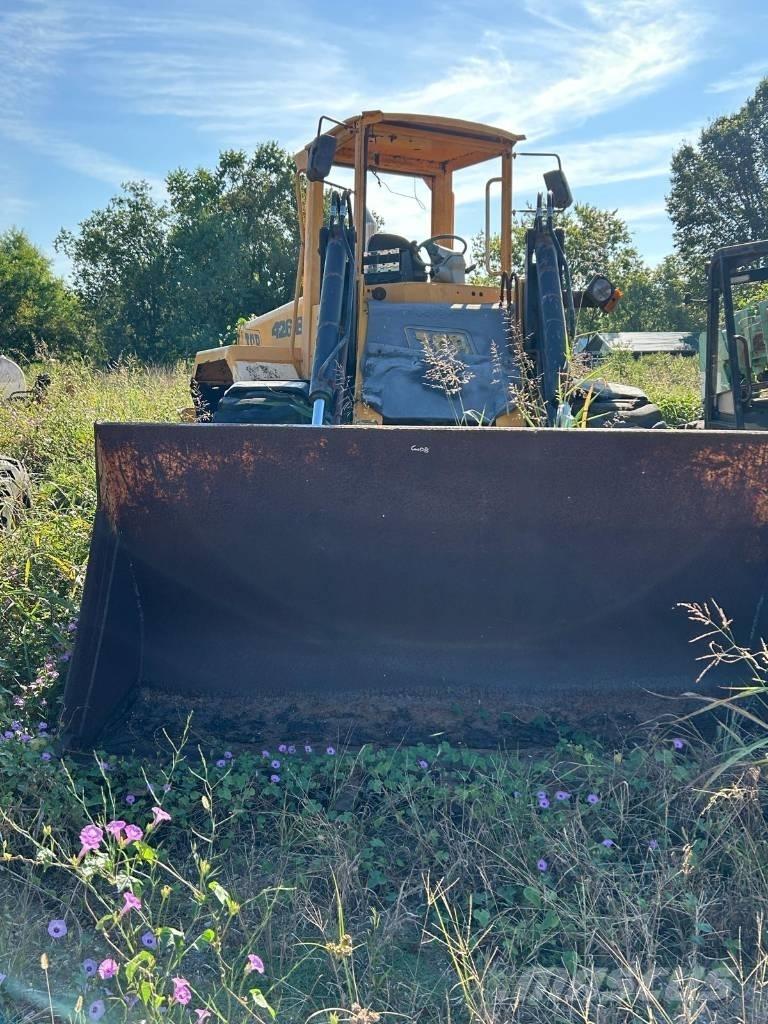 JCB 426 B Pale gommate