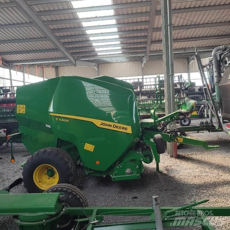 John Deere F441M Rotopresse