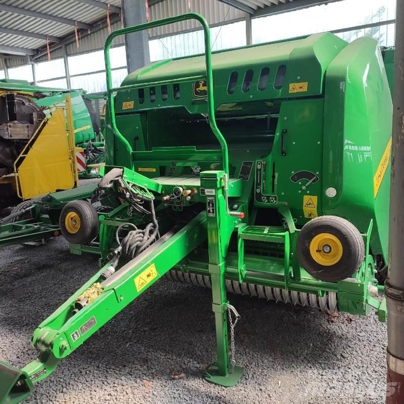 John Deere F441M Rotopresse