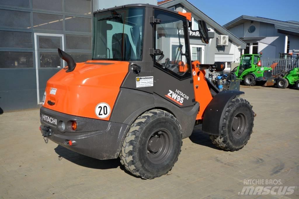 Hitachi ZW 95-6 C Pale gommate