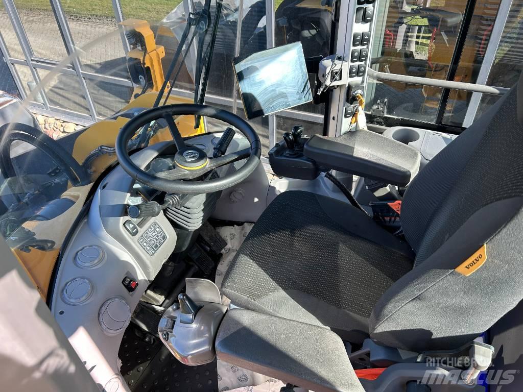 Volvo L 180 H Pale gommate